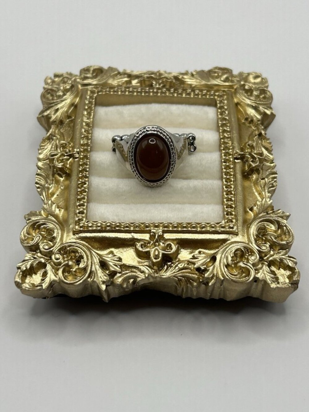 Vintage Style Silver Tone Stretch Ring Brown Cabochon Oval Size 7.5